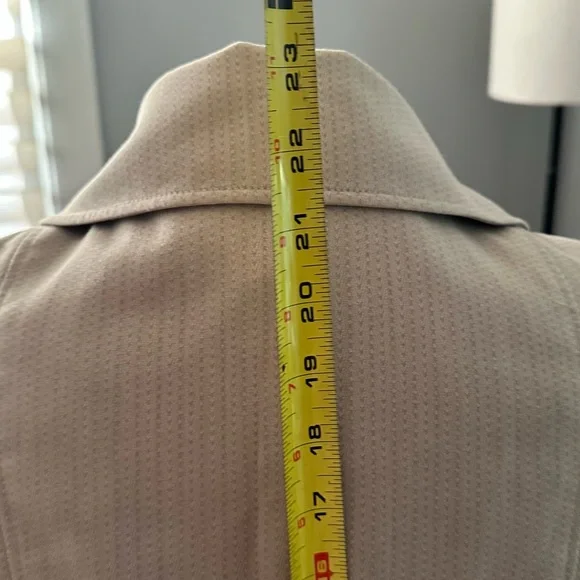 Tailored Tan Suit Jacket with 3/4 Sleeves - Picture 3 of 11